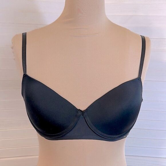 Vince Camuto Bra Size 34C Underwire Black NWOT - Picture 2 of 13